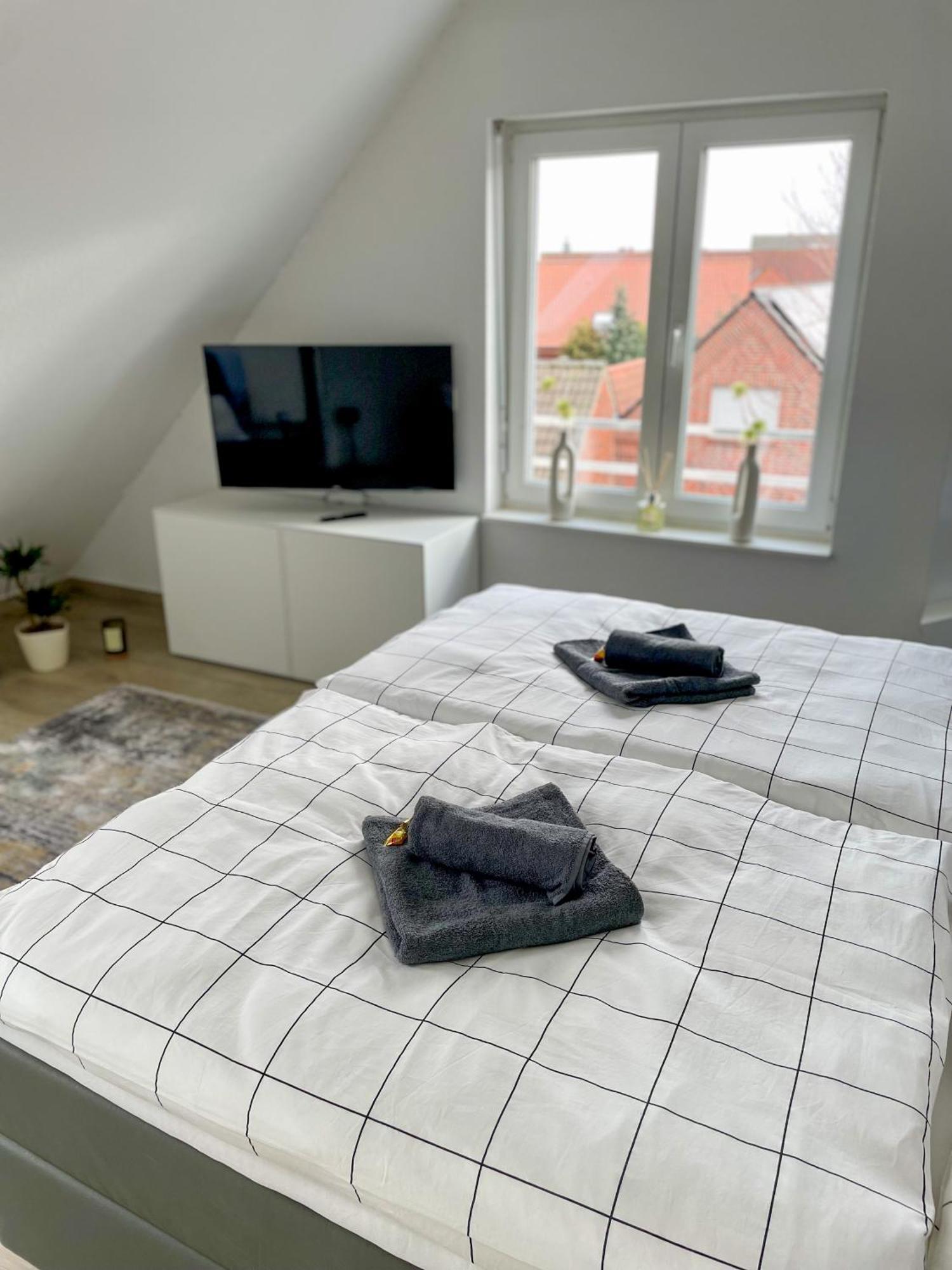 Ahaus: Stadtoase Mit Terrasse & Privater Garage Eksteriør bilde