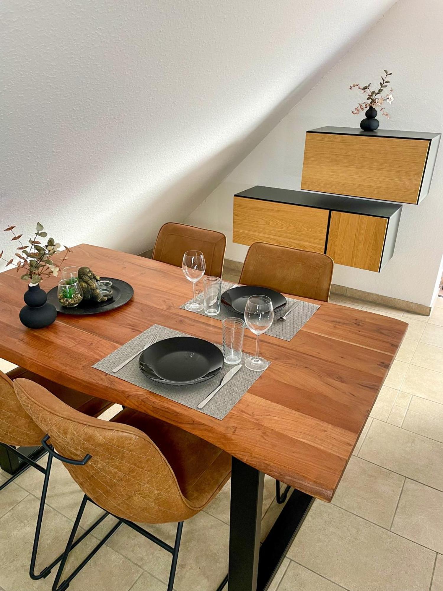 Ahaus: Stadtoase Mit Terrasse & Privater Garage Eksteriør bilde